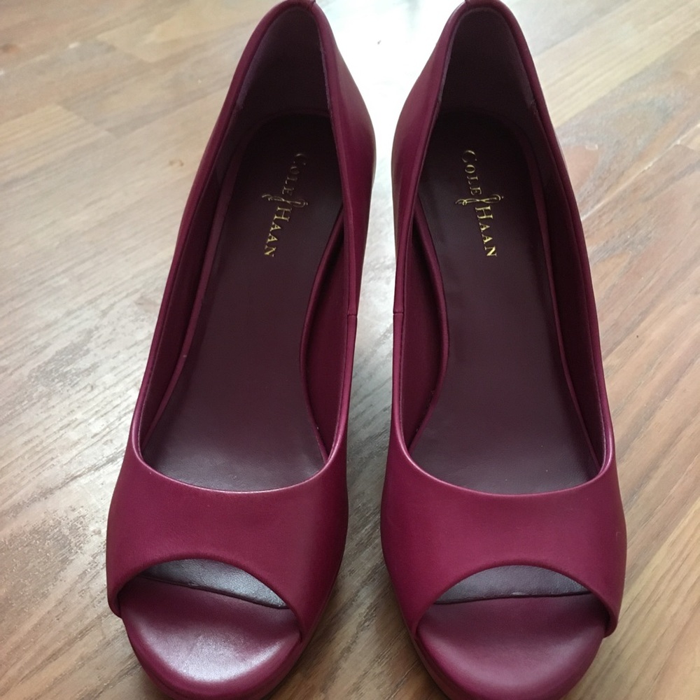 Cole haan heels very pretty NEW perfect for summer